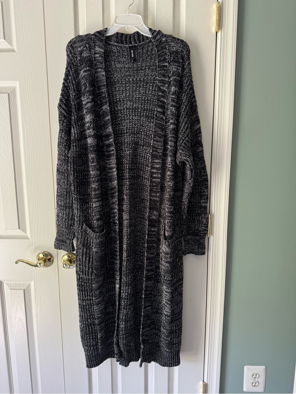 Agnes & Dora Black and Gray Marled Open-Front Long Cardigan